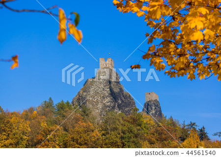 Trosky Castle in Bohemia paradise - Czech republic Trosky Castle in Bohemia paradise - Czech republic 44561540