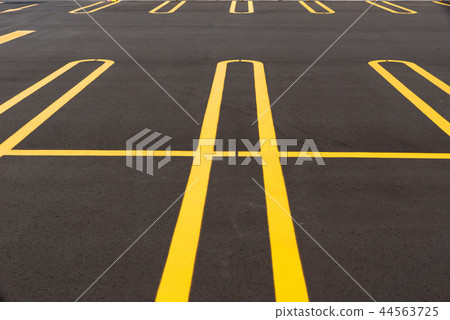 道路標記停車場 道路標記停車場 44563725