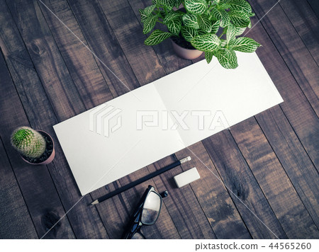 Responsive design mockup Responsive design mockup 44565260