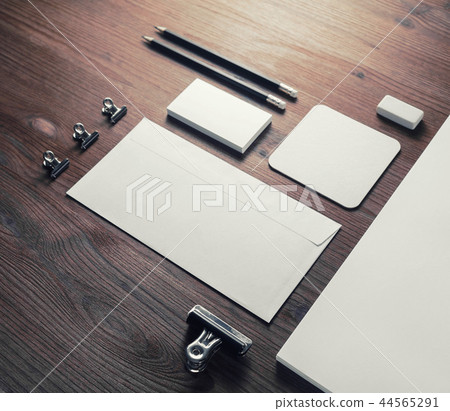 Blank stationery set 44565291
