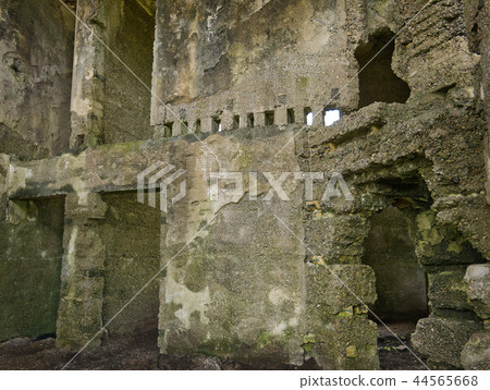 Ruin of an old house built with concrete Ruin of an old house built with concrete 44565668