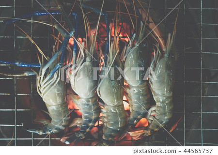 Grilled shrimp (Giant freshwater prawn) at market Grilled shrimp (Giant freshwater prawn) at market 44565737