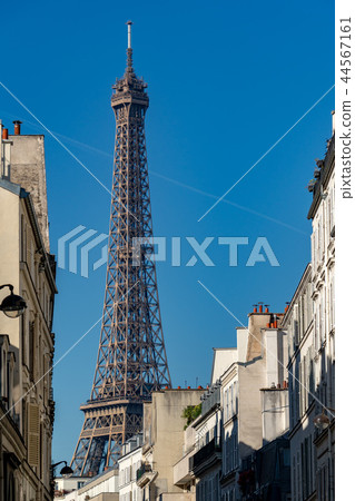 Tour Eiffel paris tower symbol close up detail 44567161