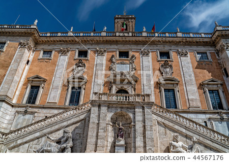 Campidoglio palace rome on sunny day 44567176