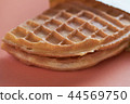 A close up of Hong Kong-style grid cake 44569750