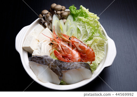 火鍋烹飪海鮮鍋加熱前 火鍋烹飪海鮮鍋加熱前 44569992