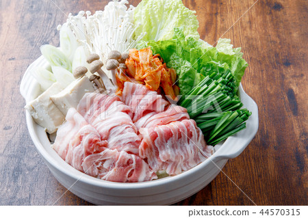 Hot pot cooking Kimchi hot pot before heating 44570315