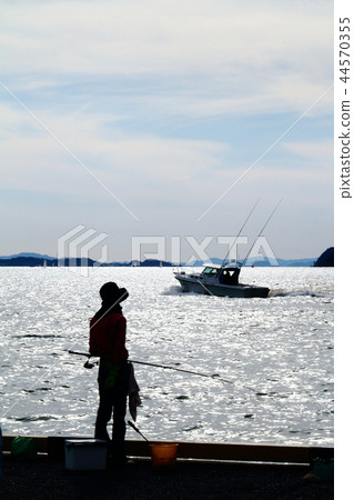 牛窗戶釣魚201810147d1 44570355