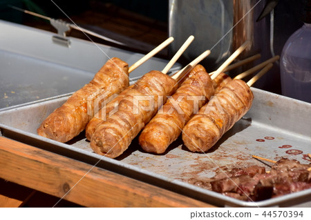 Meat-wrapped rice ball of street food 44570394