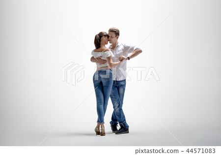couple dancing social danse couple dancing social danse 44571083