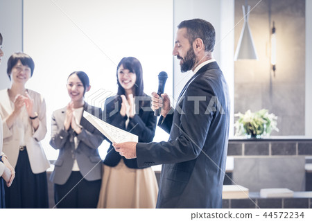 Recognition Recognition 44572234