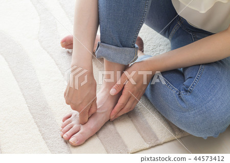 Foot care self massage 44573412