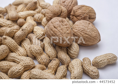 核桃，花生，朗姆酒 44573452