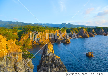 Senkaku Bay (Sado Island / Sado City, Niigata Prefecture, Himezu, Hokuto) 44573715