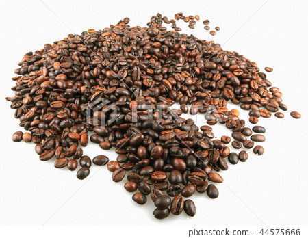 Coffee beans isolated on white 44575666