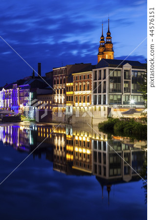 Old town of Opole across Oder River 44576151