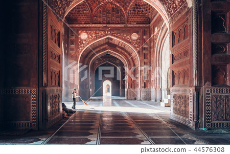 Morning light inside the mosque of Taj Mahal 44576308
