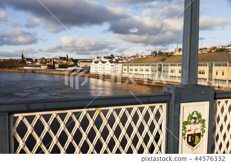 Derry panorama from Craigavon Bridge Derry panorama from Craigavon Bridge 44576332