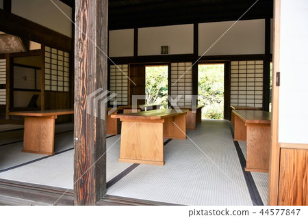 The early summer of Hiei Castle under the old school Shunde Hall The early summer of Hiei Castle under the old school Shunde Hall 44577847