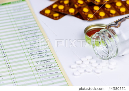 體格檢查診斷結果通知表保健圖像 體格檢查診斷結果通知表保健圖像 44580551