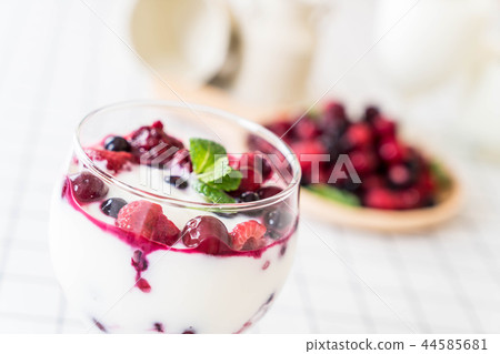 yogurt with mixed berries yogurt with mixed berries 44585681