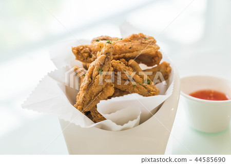 fried chicken wings fried chicken wings 44585690