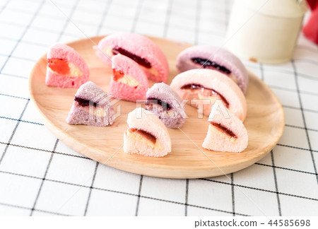 mulberry, blueberry and strawberry fruit cake mulberry, blueberry and strawberry fruit cake 44585698
