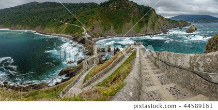 Stairs in San juan de Gaztelugatxe. ultra wide panorama Stairs in San juan de Gaztelugatxe. ultra wide panorama 44589161