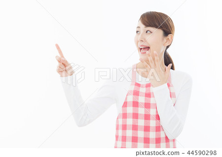 年輕女性托兒所老師 年輕女性托兒所老師 44590298