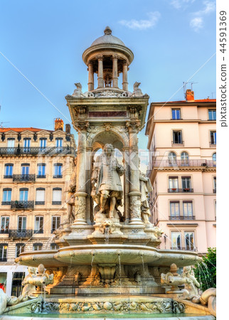 Fountain at Place des Jacobins in Lyon, France 44591369