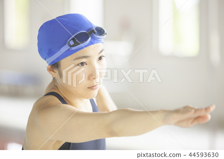 游泳課女人 游泳課女人 44593630