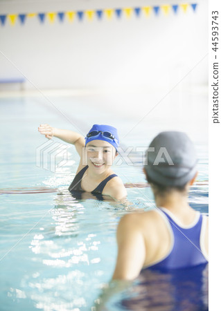 游泳課女人 44593743