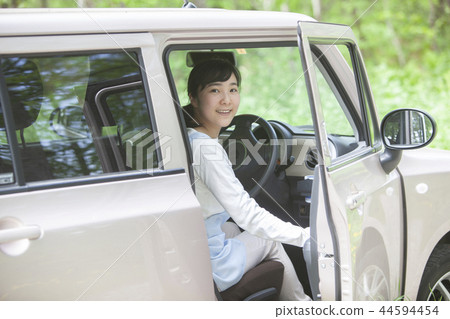 Visiting nursing Visiting nursing 44594454