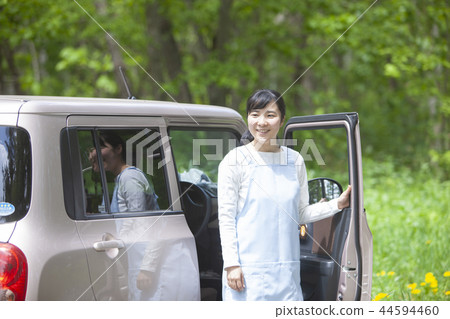 Visiting nursing 44594460