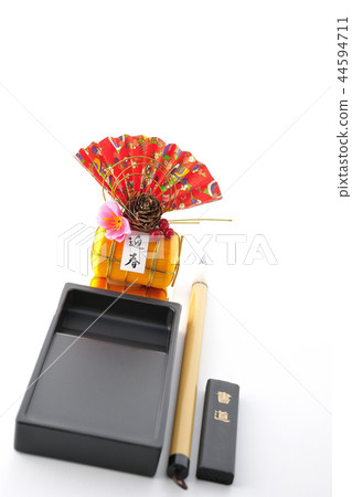 New Year decorations and calligraphy tools 44594711