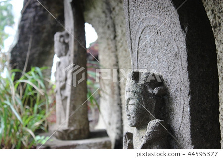 Stone statue Stone statue 44595377