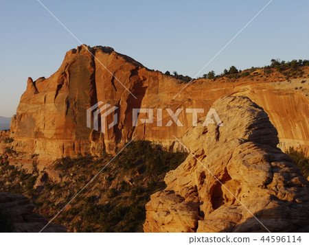 The sunrise of Mesaarch The sunrise of Mesaarch 44596114