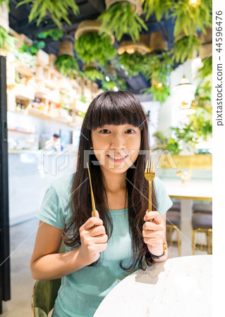 一流的女性高級掌聲。副女工Teikoku Toshiko Kazuko準備了耳蝸。 44596476