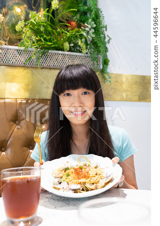 女優的高級宴會餐第一名。正宗的開放吃義大利面。二手的Toshiko Kazuko。橋上湯茶日本水。當地法律。 44596644