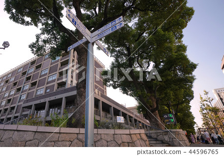 日本的橫濱市容我希望橫濱市政廳等。 44596765