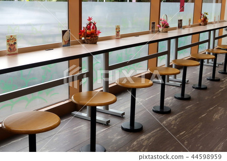 outside counter seats 44598959