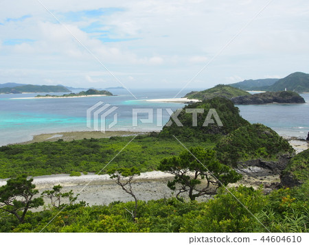 Zamami beach from God's beach observatory Zamami beach from God's beach observatory 44604610