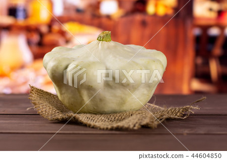summer white pattypan squash 44604850