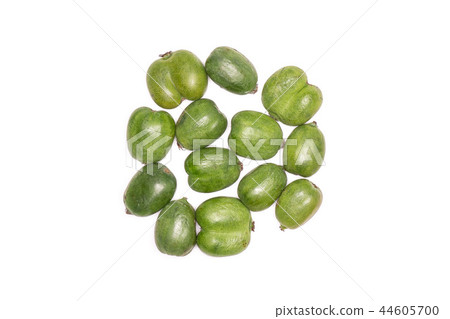 Fresh green mini baby kiwi fruit isolated on white 44605700
