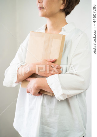 包 44607296