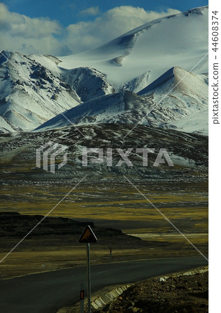 high mountain pass in Tibet mountain landscape high mountain pass in Tibet mountain landscape 44608374