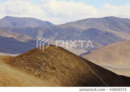 high mountain pass in Tibet mountain landscape high mountain pass in Tibet mountain landscape 44608555