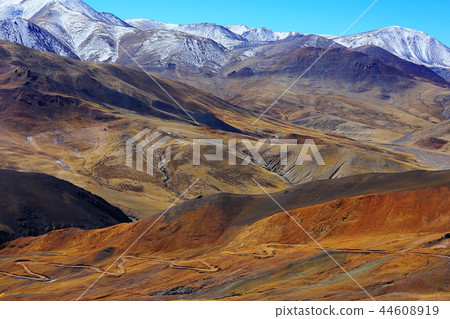 high mountain pass in Tibet mountain landscape 44608919