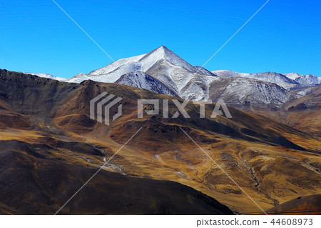Tibetan landscape travel 44608973