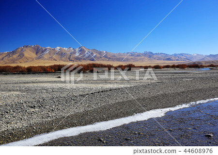 Tibetan landscape travel 44608976